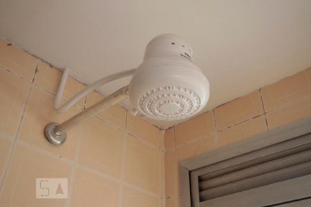 Banheiro de kitnet/studio para alugar com 1 quarto, 31m² em Santa Cecília, São Paulo