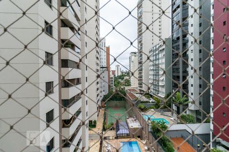 Apartamento à venda com 111m², 3 quartos e 2 vagasVista da varanda e dos quartos