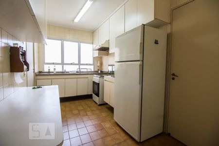 Apartamento à venda com 111m², 3 quartos e 2 vagasCozinha