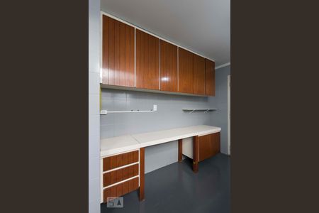 Apartamento à venda com 80m², 2 quartos e 1 vagaCozinha (Armários)