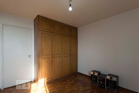 Apartamento à venda com 80m², 2 quartos e 1 vagaQuarto 2