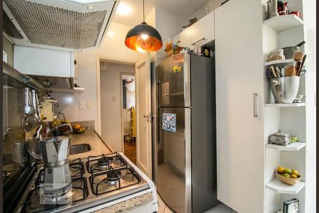 Apartamento à venda com 72m², 2 quartos e sem vagaCozinha