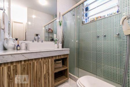 Detalhes banheiro de apartamento à venda com 2 quartos, 72m² em Humaitá, Rio de Janeiro