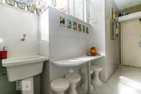 Apartamento à venda com 72m², 2 quartos e sem vagaÁrea de serviço