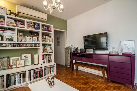 Detalhes sala de estar de apartamento à venda com 2 quartos, 72m² em Humaitá, Rio de Janeiro