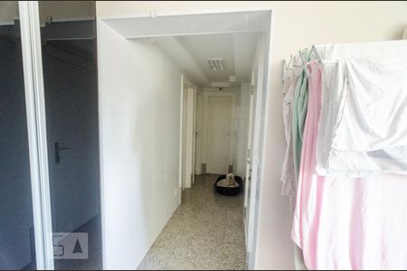 Apartamento à venda com 400m², 4 quartos e 5 vagas Apartamento à venda com 400m², 4 quartos e 5 vagasÁrea de Serviço