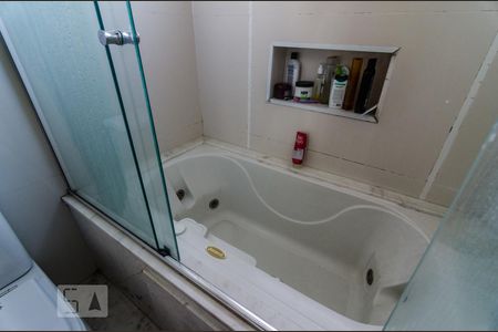 Apartamento à venda com 400m², 4 quartos e 5 vagas Apartamento à venda com 400m², 4 quartos e 5 vagasSuíte 2