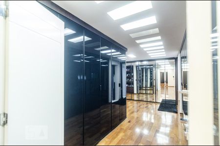 Apartamento à venda com 400m², 4 quartos e 5 vagas Apartamento à venda com 400m², 4 quartos e 5 vagasSuíte 1