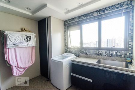 Apartamento à venda com 400m², 4 quartos e 5 vagas Apartamento à venda com 400m², 4 quartos e 5 vagasÁrea de Serviço