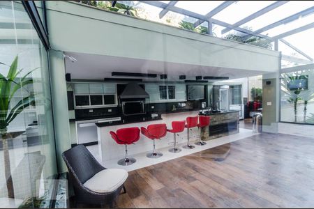 Apartamento à venda com 400m², 4 quartos e 5 vagas Apartamento à venda com 400m², 4 quartos e 5 vagasÁrea Comum