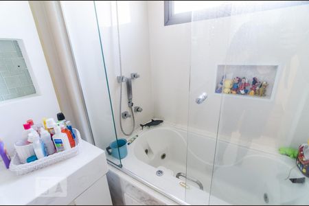 Apartamento à venda com 400m², 4 quartos e 5 vagas Apartamento à venda com 400m², 4 quartos e 5 vagasSuíte 4