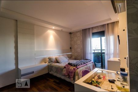 Apartamento à venda com 400m², 4 quartos e 5 vagas Apartamento à venda com 400m², 4 quartos e 5 vagasSuíte 2