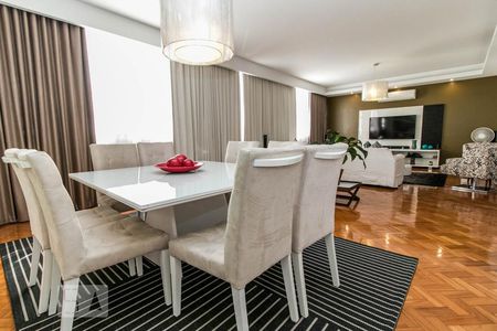 Apartamento para alugar com 215m², 3 quartos e 1 vagaSala de jantar e sala de estar