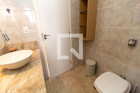 Apartamento à venda com 106m², 3 quartos e 1 vagaBanheiro da Suíte
