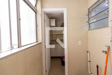 Apartamento à venda com 106m², 3 quartos e 1 vagaÁrea de Serviço - Despensa