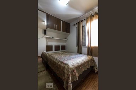 Cama e armários quarto 2  de apartamento à venda com 2 quartos, 50m² em Brás, São Paulo