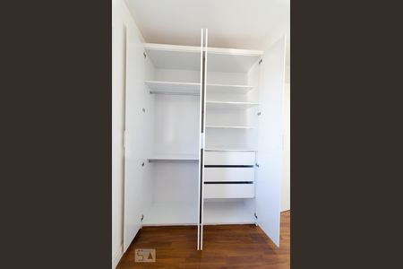 Quarto 1 de apartamento à venda com 2 quartos, 58m² em Loteamento Center Santa Genebra, Campinas