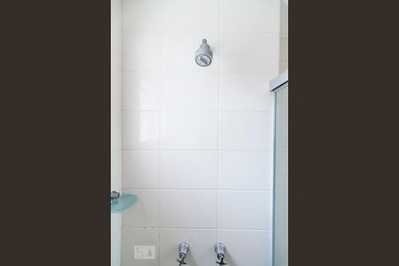 Chuveiro do banheiro  de apartamento à venda com 2 quartos, 90m² em Vila Ema, São Paulo