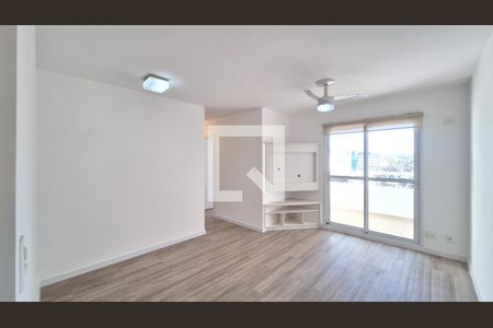 Sala de apartamento à venda com 3 quartos, 72m² em Água Branca, São Paulo