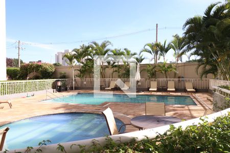 Apartamento à venda com 72m², 3 quartos e 1 vagaÁrea comum - Piscina