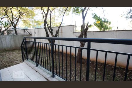 varanda/quintal de apartamento para alugar com 2 quartos, 120m² em Jardim Leonor, São Paulo