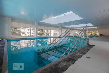 Studio para alugar com 40m², 1 quarto e 1 vagaPiscina coberta