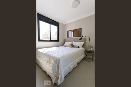 Studio para alugar com 32m², 1 quarto e 1 vaga Studio para alugar com 32m², 1 quarto e 1 vagaQuarto