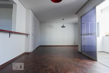 Sala de apartamento para alugar com 3 quartos, 80m² em Padre Eustáquio, Belo Horizonte