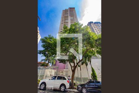 Apartamento para alugar com 81m², 2 quartos e 1 vaga Apartamento para alugar com 81m², 2 quartos e 1 vagaFachada