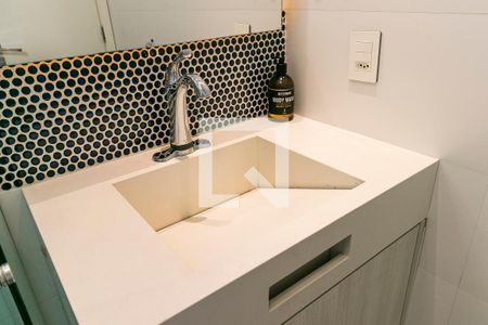 Apartamento para alugar com 81m², 2 quartos e 1 vaga Apartamento para alugar com 81m², 2 quartos e 1 vagaBanheiro da Suíte