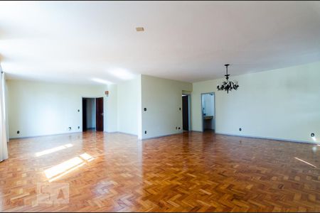 Sala de apartamento para alugar com 4 quartos, 230m² em Centro, Campinas