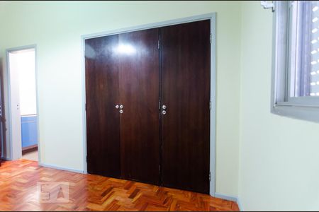 Apartamento para alugar com 230m², 4 quartos e 2 vagasSuíte 1