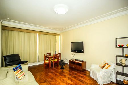 Sala de apartamento para alugar com 3 quartos, 136m² em Copacabana, Rio de Janeiro