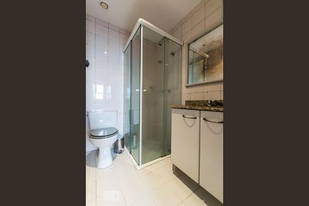 Banheiro da suíte 2 de apartamento para alugar com 2 quartos, 85m² em Alphaville Industrial, Barueri