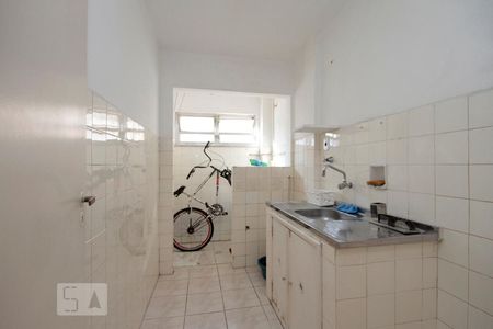 Cozinha de apartamento para alugar com 1 quarto, 50m² em Consolação, São Paulo