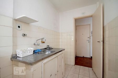 Cozinha de apartamento para alugar com 1 quarto, 50m² em Consolação, São Paulo