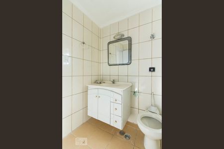 Apartamento para alugar com 120m², 3 quartos e sem vagaBanheiro 