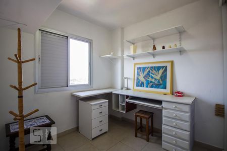 Escritório de apartamento à venda com 3 quartos, 120m² em Vila Madalena, São Paulo