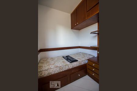 Apartamento à venda com 120m², 3 quartos e 1 vagaQuarto 2