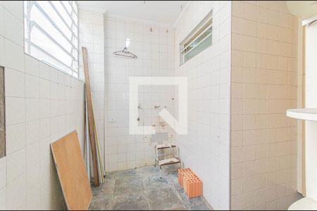 Casa à venda com 250m², 3 quartos e 2 vagasÁrea de Serviço