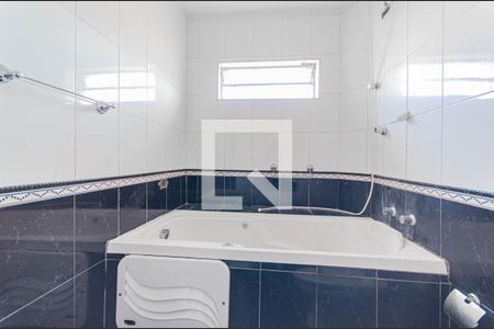 Casa à venda com 250m², 3 quartos e 2 vagasBanheiro da Suíte