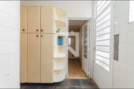 Casa à venda com 250m², 3 quartos e 2 vagasÁrea de Serviço