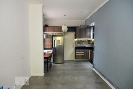 Sala/Quarto de kitnet/studio para alugar com 1 quarto, 27m² em Catete, Rio de Janeiro