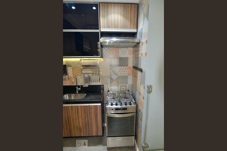 Cozinha de kitnet/studio para alugar com 1 quarto, 27m² em Catete, Rio de Janeiro