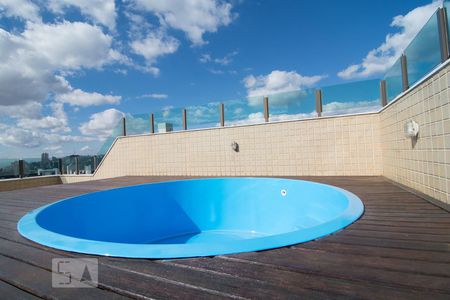 Apartamento para alugar com 375m², 4 quartos e 4 vagasPiscina