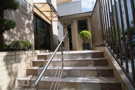 Apartamento para alugar com 375m², 4 quartos e 4 vagasEntrada