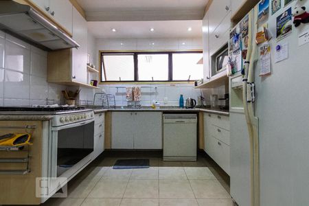 Apartamento para alugar com 190m², 4 quartos e 2 vagas Apartamento para alugar com 190m², 4 quartos e 2 vagasCozinha