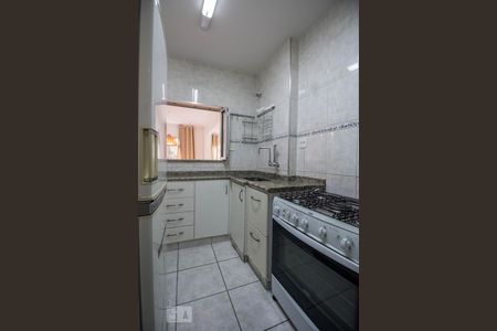 Cozinha de apartamento para alugar com 2 quartos, 65m² em Sumaré, São Paulo