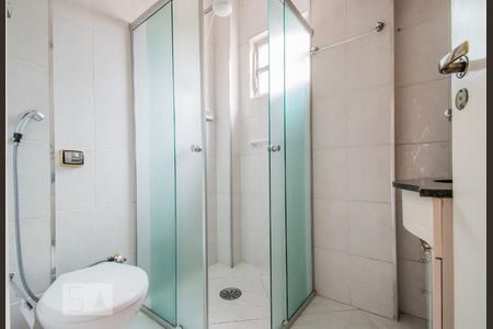 Banheiro de apartamento à venda com 2 quartos, 55m² em Cambuci, São Paulo
