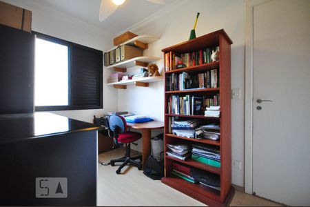 Apartamento à venda com 83m², 3 quartos e 2 vagasQuarto 3